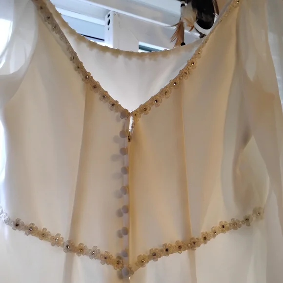 Cream Wedding Dress - Picture 3 of 4